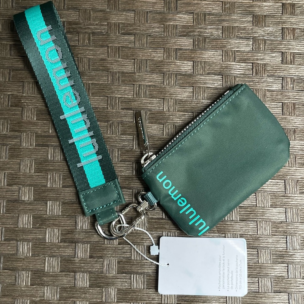 Lululemon Green Pouch & Wrist Strap Set🥬 - Picture 3 of 8